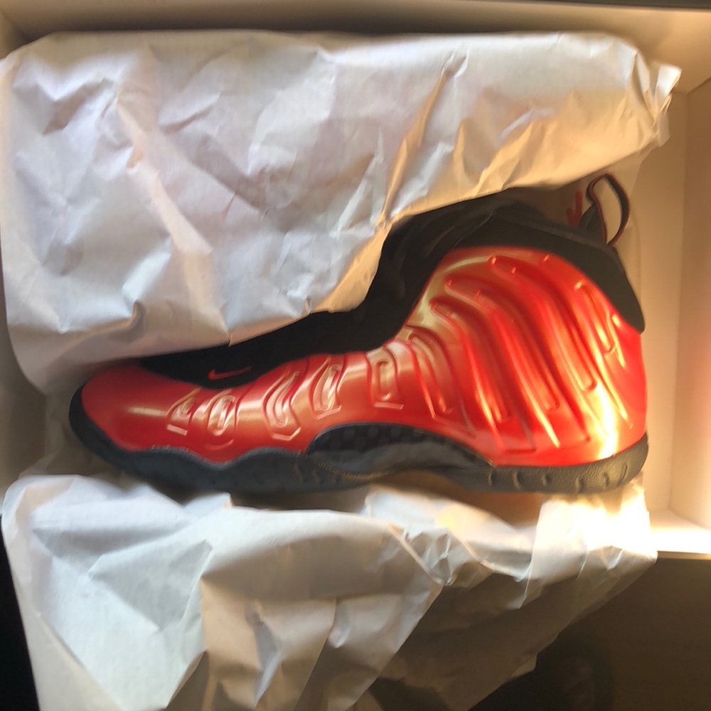 Nike Foamposit